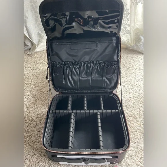 NEW Fancii Madison Small Makeup Case - Weekender - Picture 3 of 7